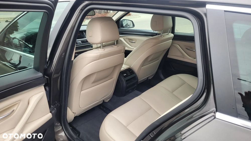 BMW Seria 5 518d - 9