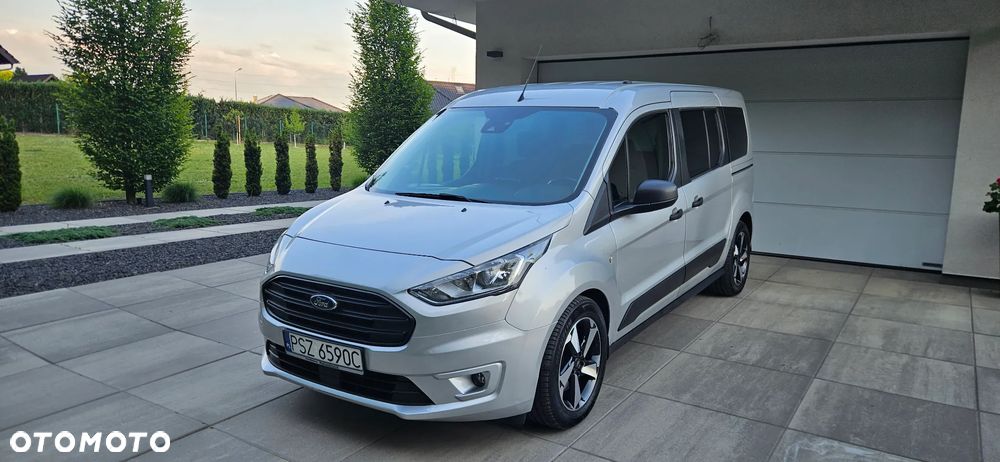 Ford Tourneo Connect Grand - 23