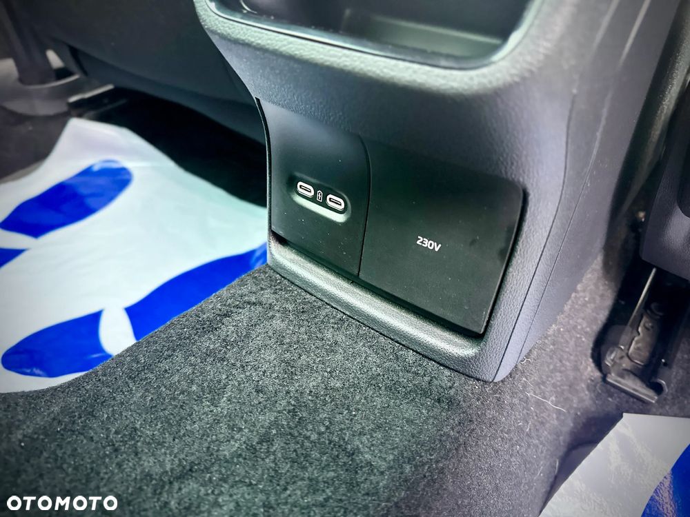 Skoda Octavia 2.0 TDI Ambition DSG - 22