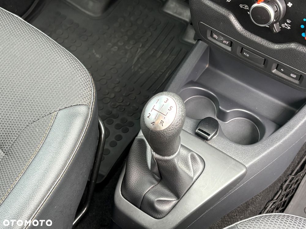 Dacia Dokker dCi 90 Stepway Celebration - 19