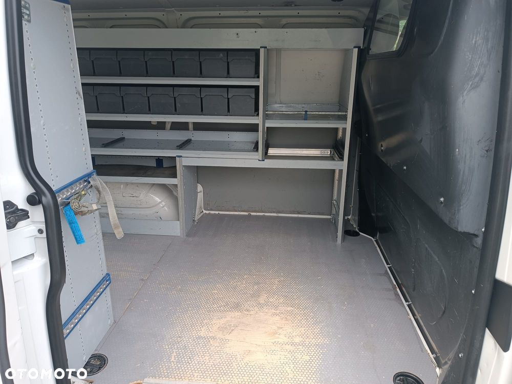 Volkswagen Volkswagen T5 Lift 2.0tdi Regały warsztat - 16