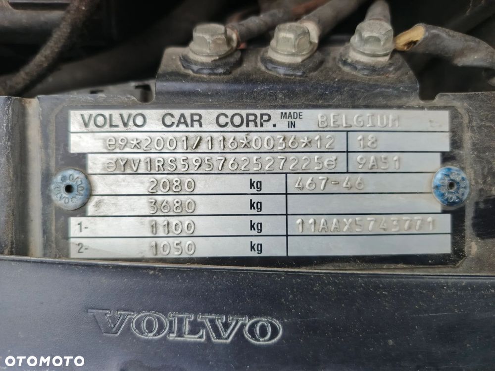 Volvo S60 2.5T AWD Momentum - 8