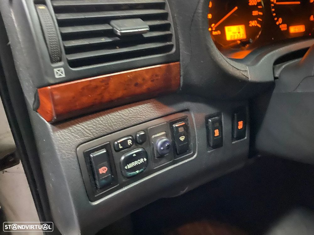 Toyota Avensis LB 2.0 D-4D Sol S/GPS - 17