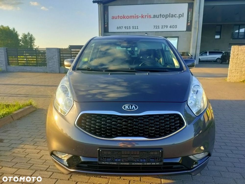 Kia Venga - 8