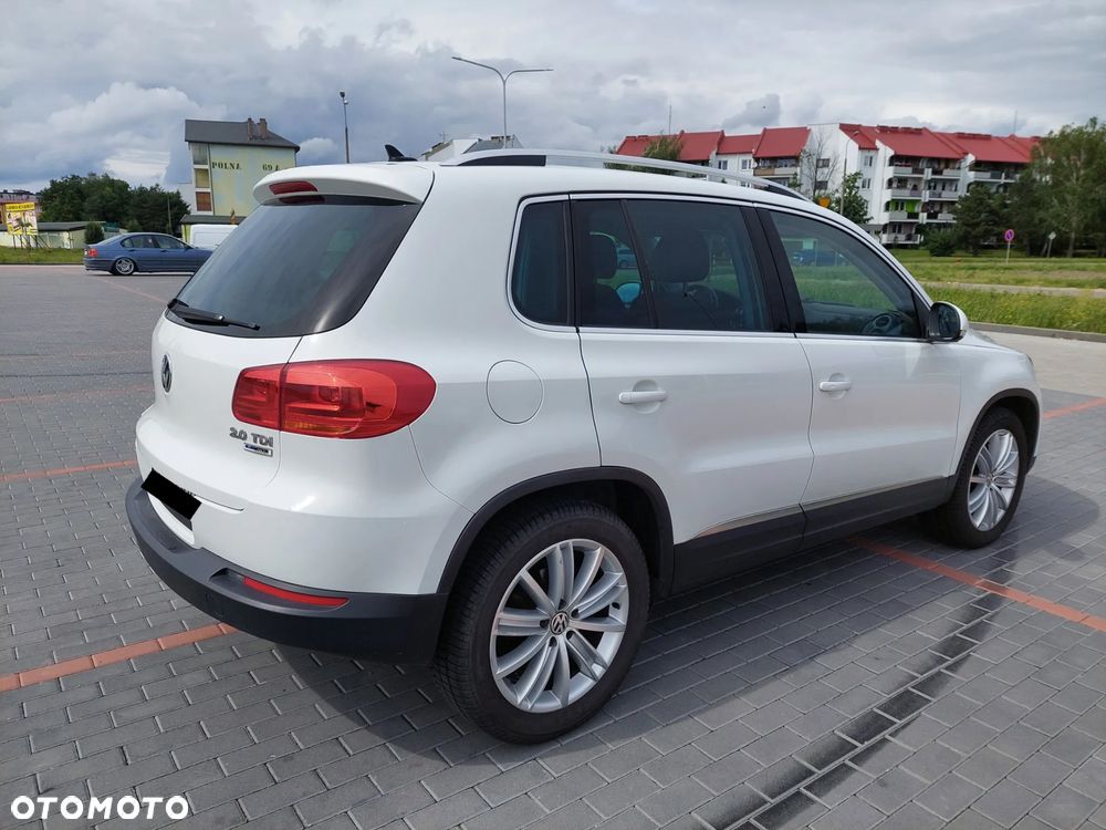 Volkswagen Tiguan 2.0 TDI DPF BlueMotion Technology Exclusive - 6