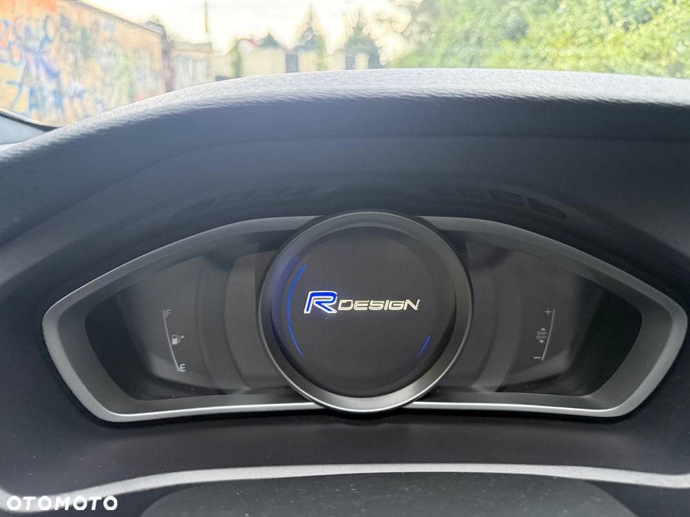 Volvo V40 D2 RDesign - 33