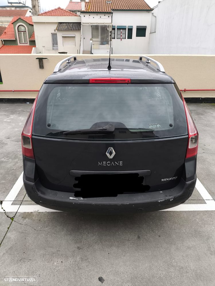 Renault Mégane Break 1.5 dCi Dynamique Luxe - 4