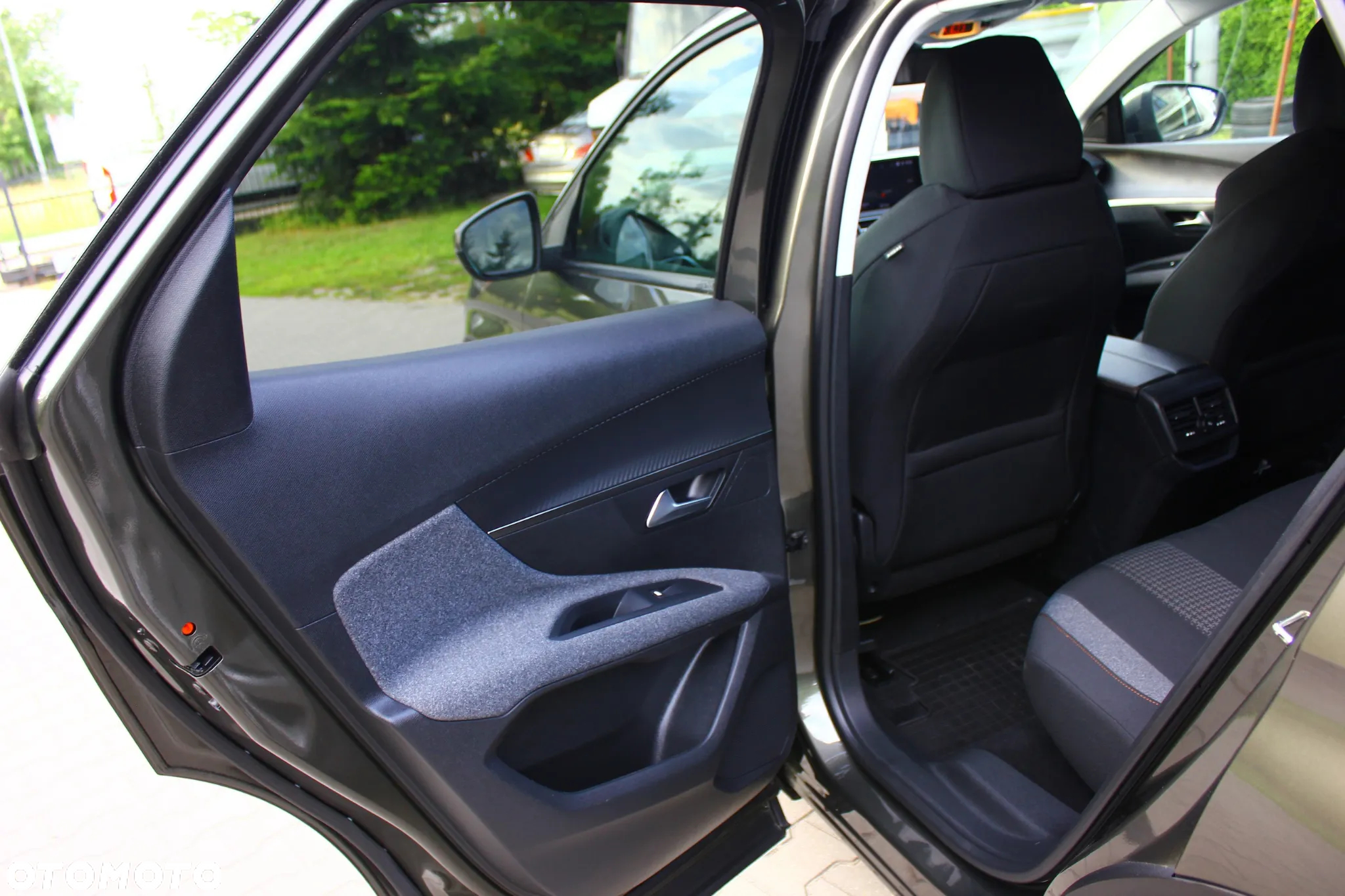 Peugeot 3008 1.5 BlueHDi Active Pack S&S - 26