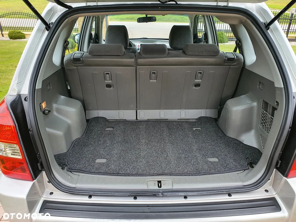 Hyundai Tucson 2.0 Active / Style - 18
