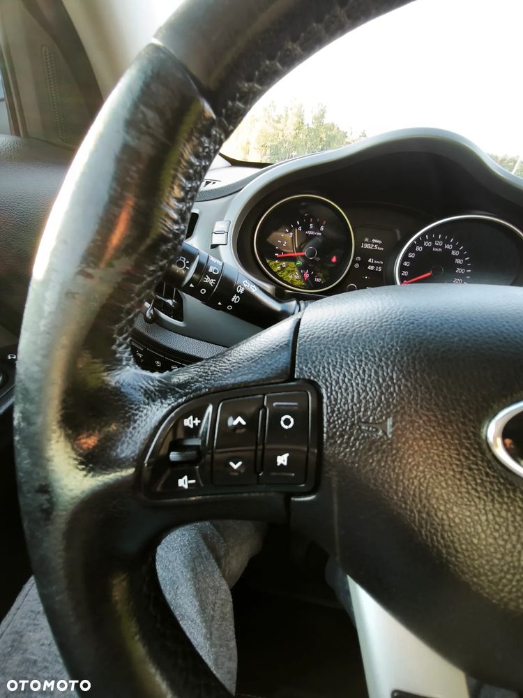 Kia Sportage 1.7 CRDI Business Line L 2WD - 35