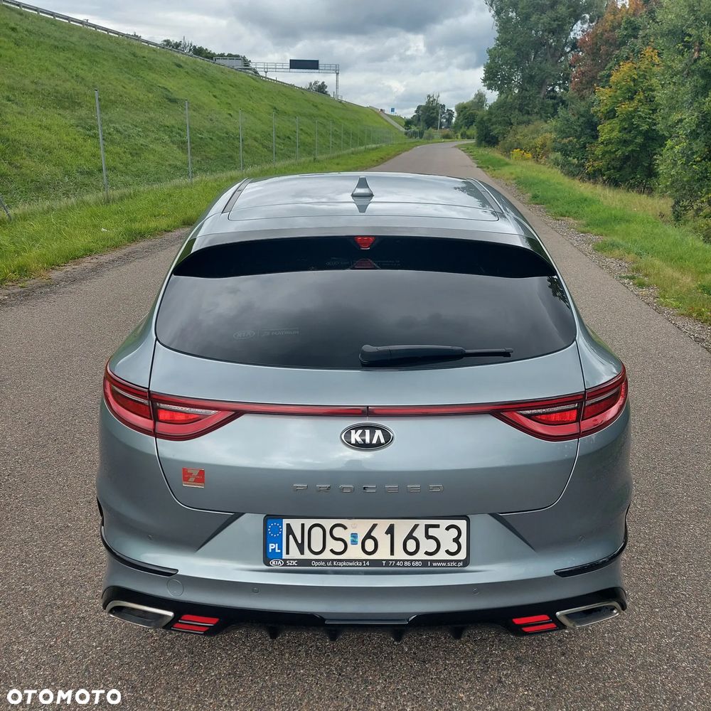 Kia ProCeed 1.6 T-GDI GT DCT - 9