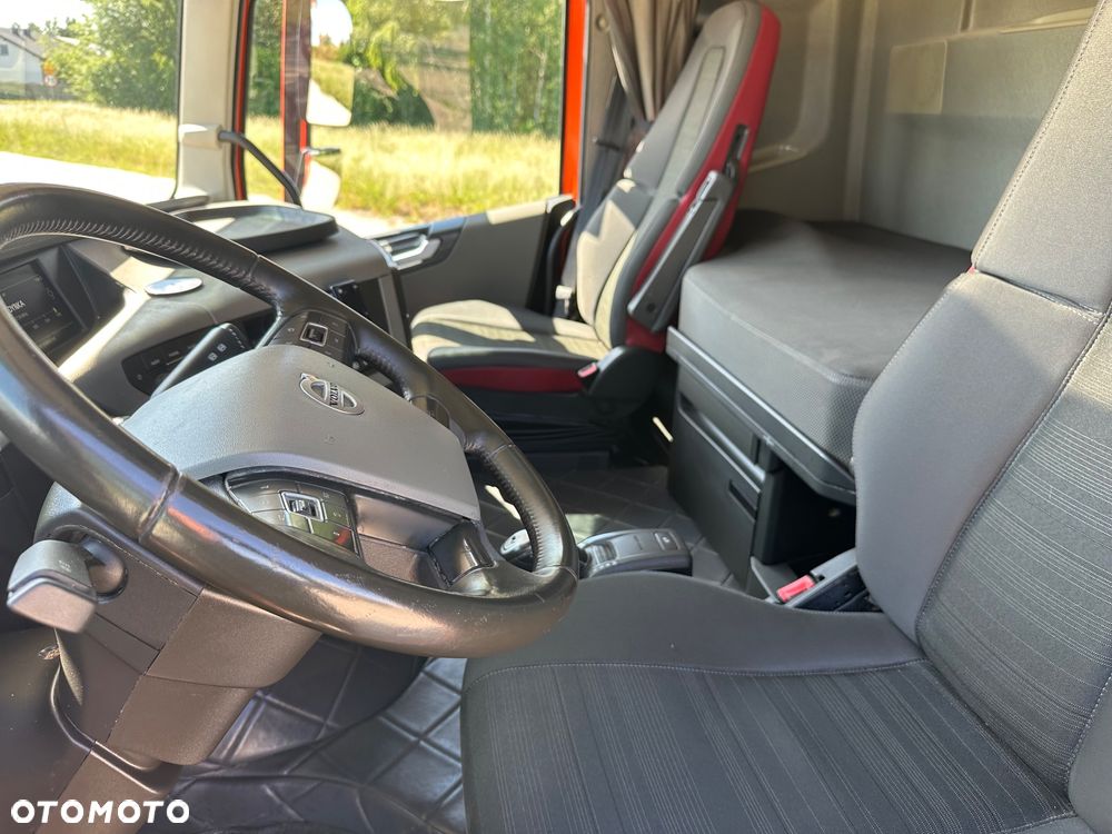 Volvo FH 500 8X2 WYWROTKA DO ZBOZA Z KOMPRESOREM - 18