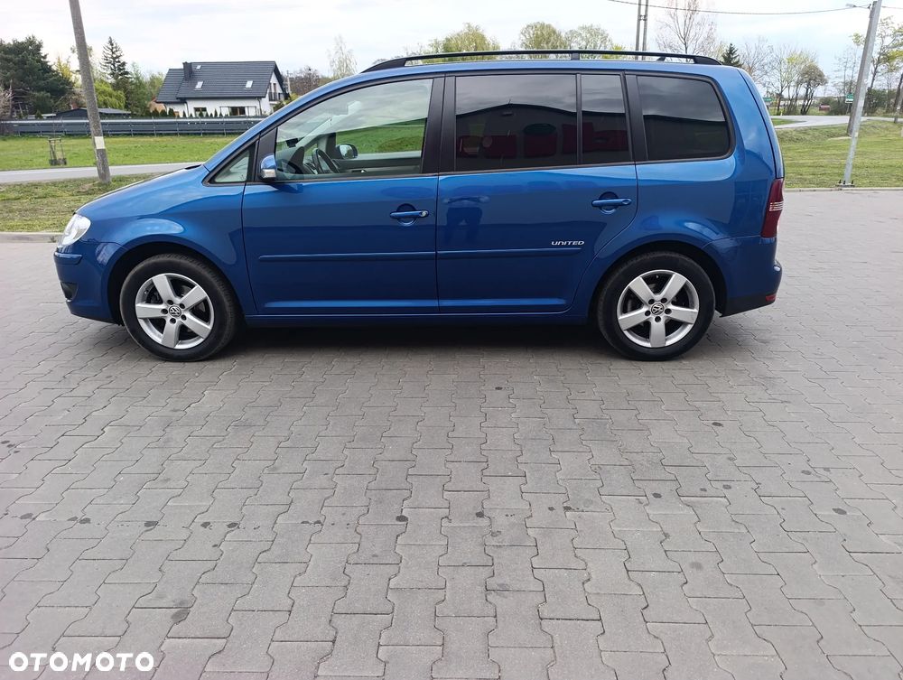 Volkswagen Touran - 7