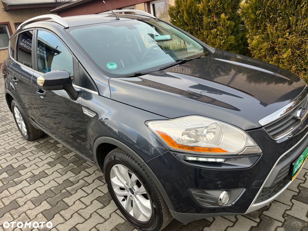 Ford Kuga 2.0 TDCi 2x4 Titanium - 16