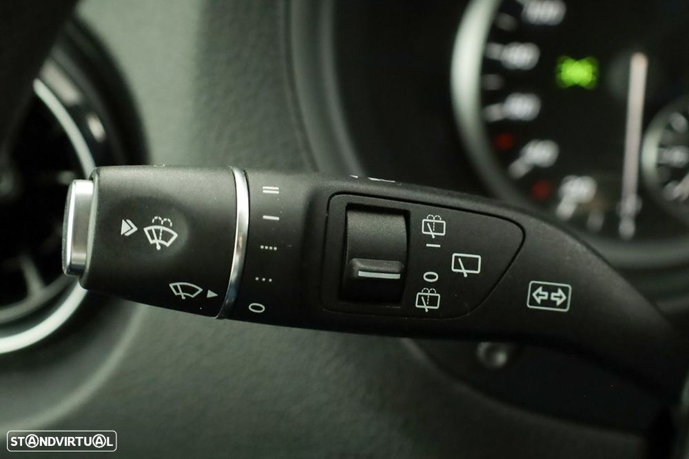 Mercedes-Benz Vito Tourer Longa Aut. SELECT - 13