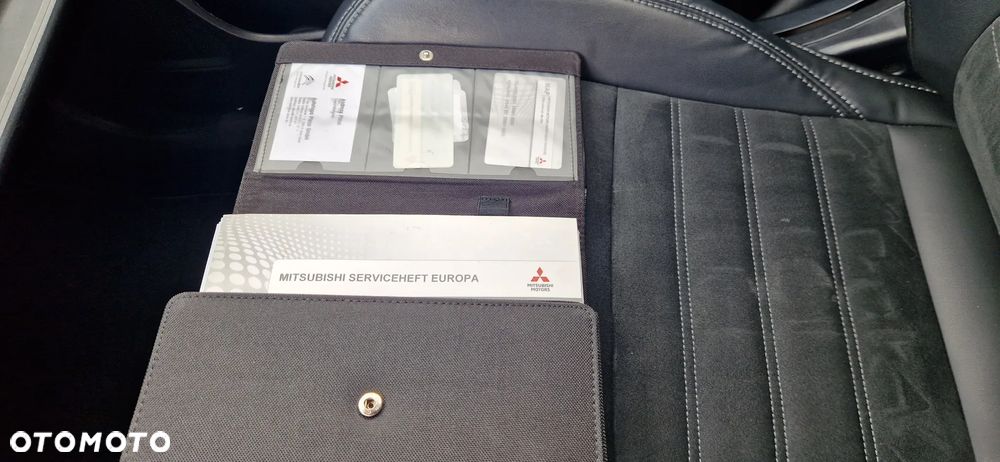 Mitsubishi Outlander 2.0 2WD CVT Diamant Edition+ - 26
