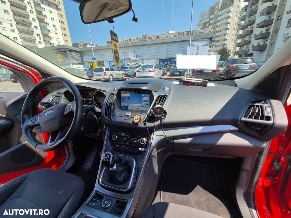 Ford Kuga - 9
