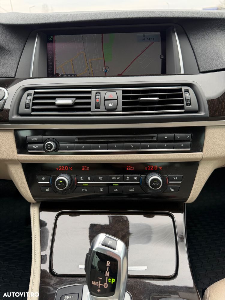 BMW Seria 5 525d Aut. - 14