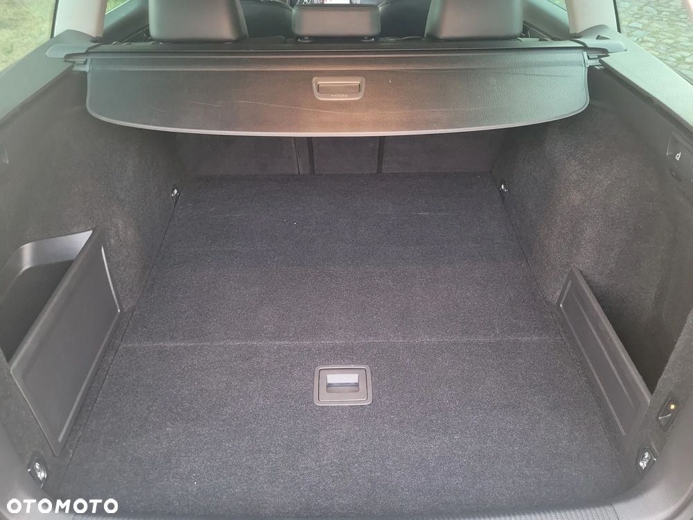 Volkswagen Passat 2.0 TDI BlueMotion Technology Highline - 16