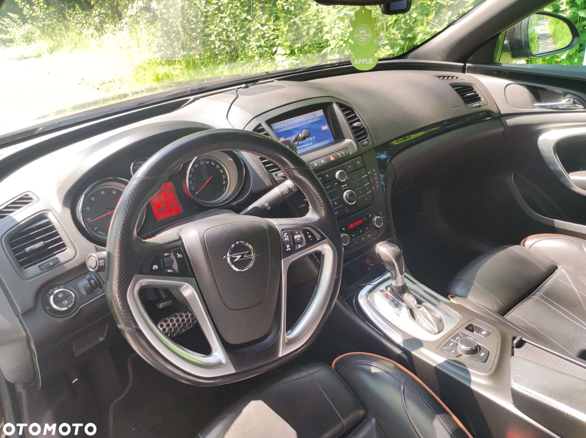 Opel Insignia 2.0 Turbo Sports Tourer 4x4 Automatik Edition - 14