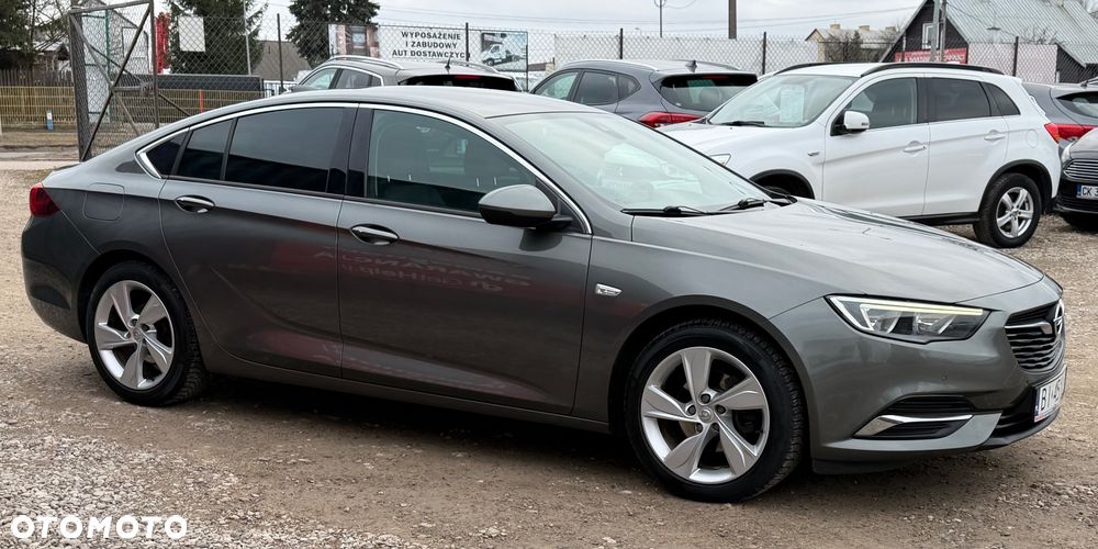 Opel Insignia - 28