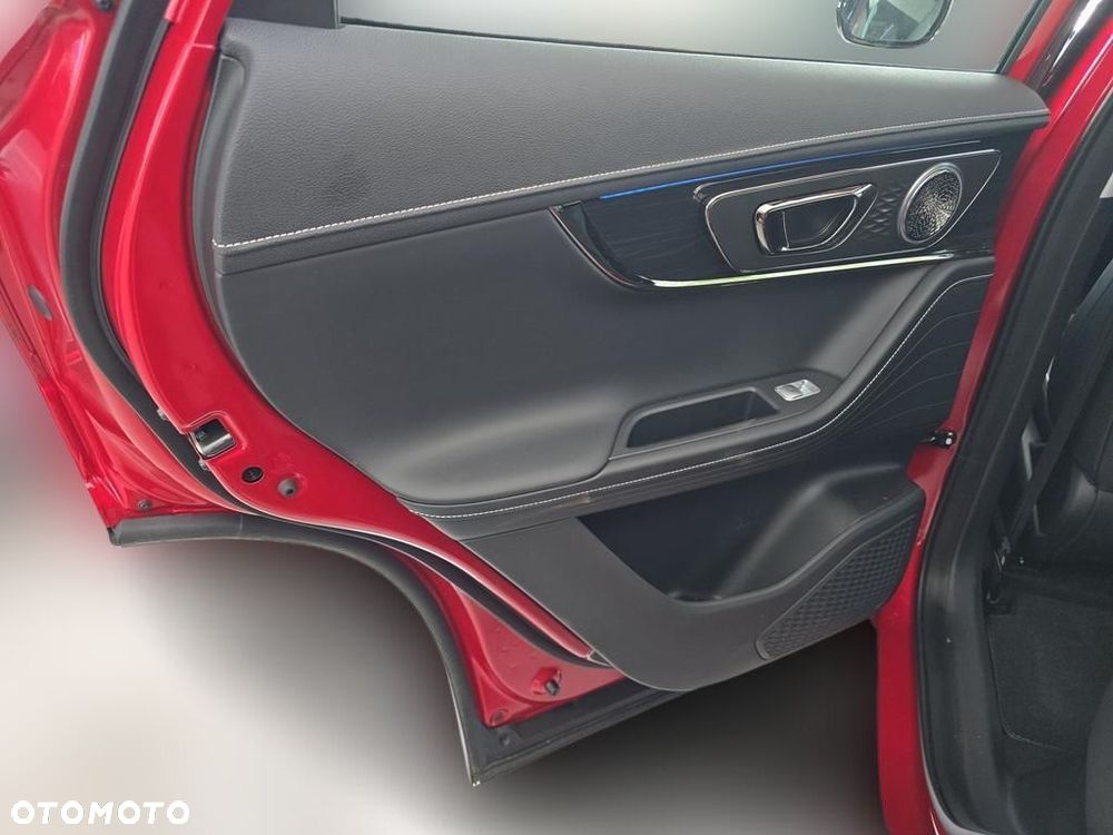 Omoda 5 1.5 T-GDI Hybrid Premium DHT - 8