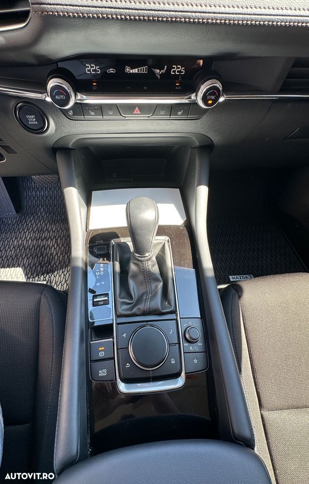 Mazda 3 e-Skyactiv G150 AT MHEV Exclusive-Line - 14