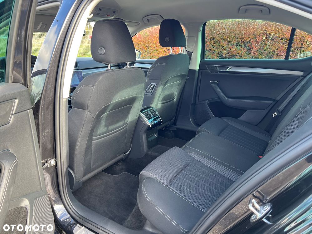 Skoda Superb 2.0 TDI Style DSG - 9