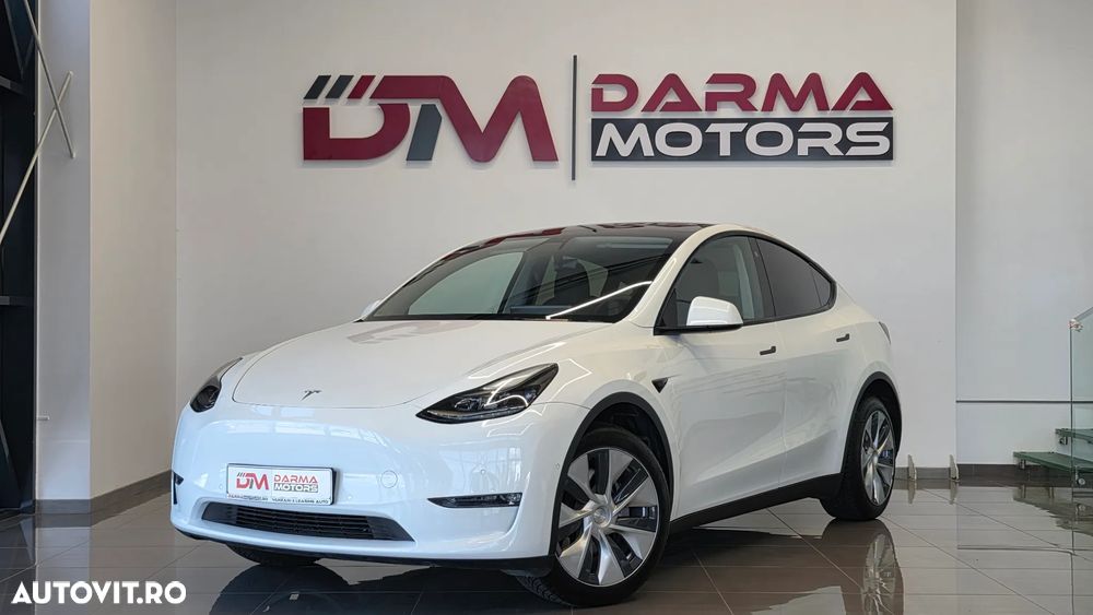 Tesla Model Y Long Range Dual Motor AWD - 1