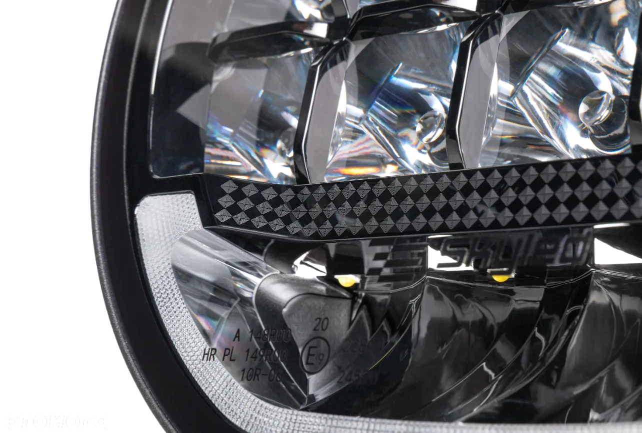 Halogen dalekosiężny reflektor Skyled SCALLOP 9X FI220 180W, z białym i pomarańczowym dynamicznym światłem pozycyjnym) R10/R148/R149 - 8