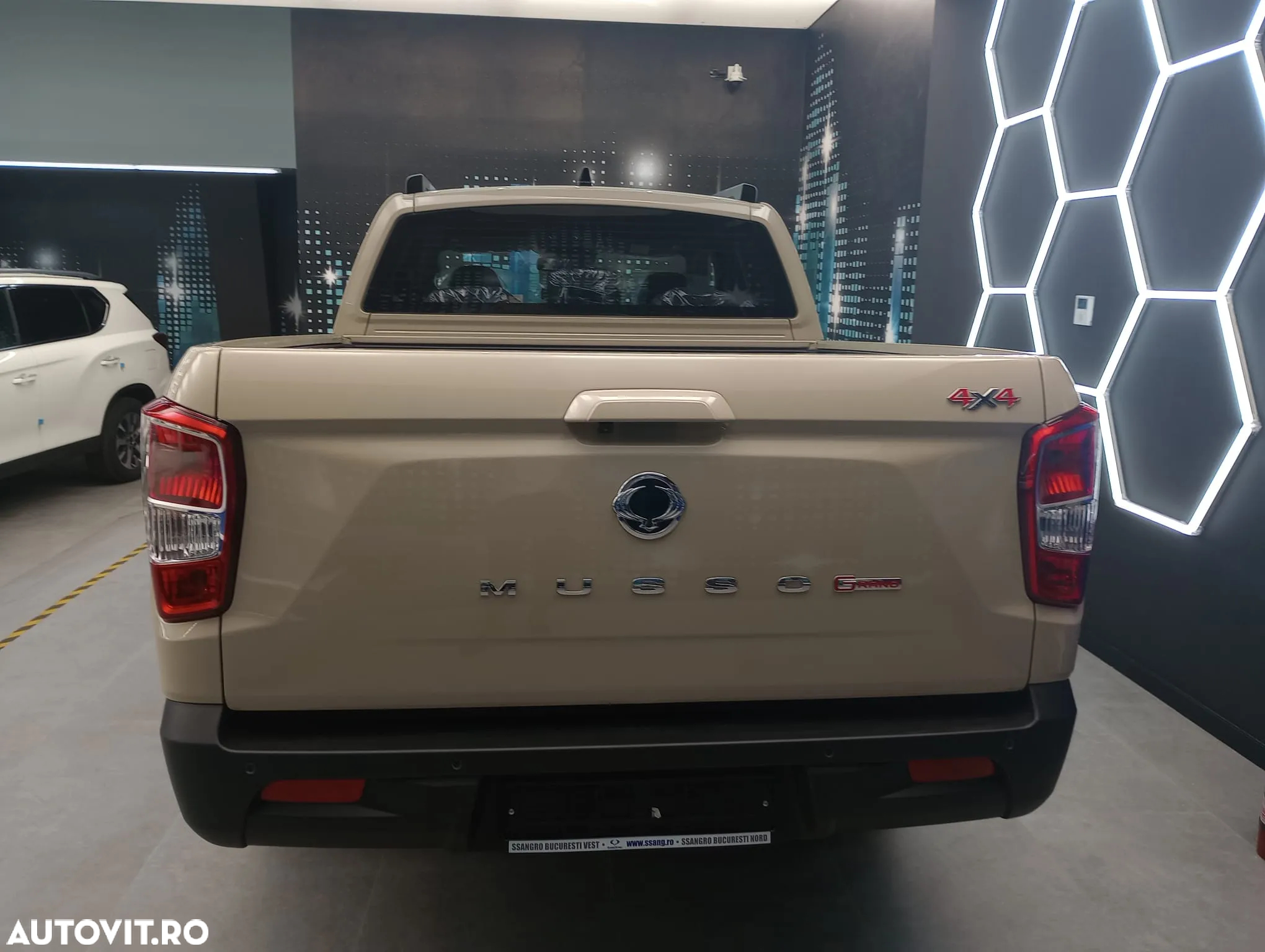 SsangYong MUSSO PREMIUM  2.2 e-XDI 4WD - 11