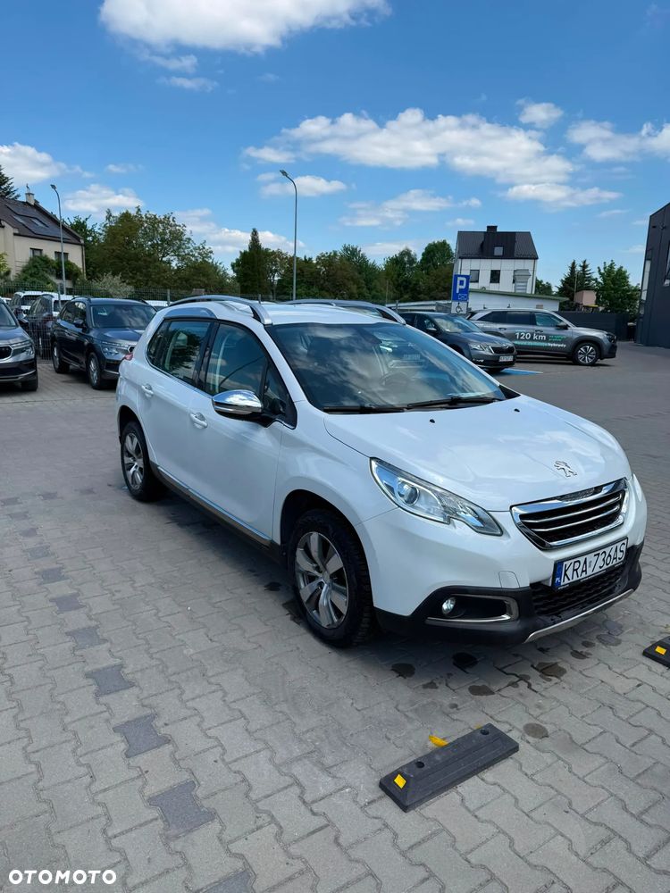 Peugeot 2008 1.2 Pure Tech Style - 3