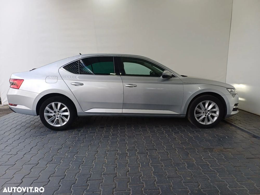 Skoda Superb 1.5 TSI DSG Ambition - 37