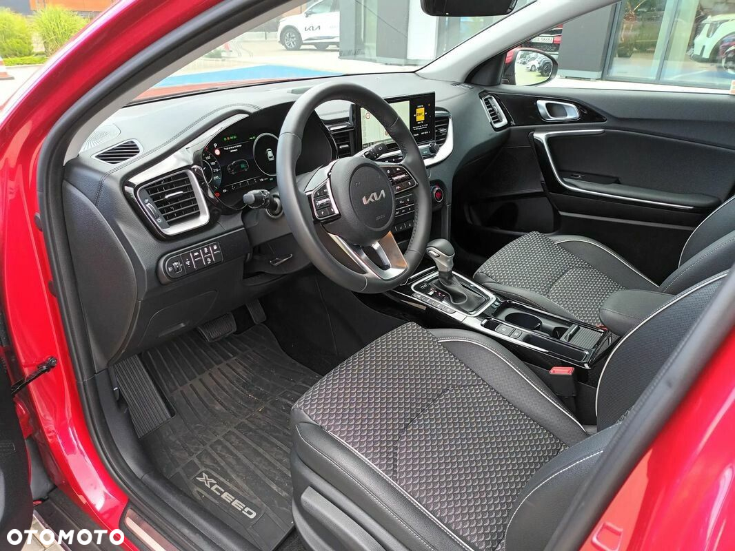 Kia XCeed - 14