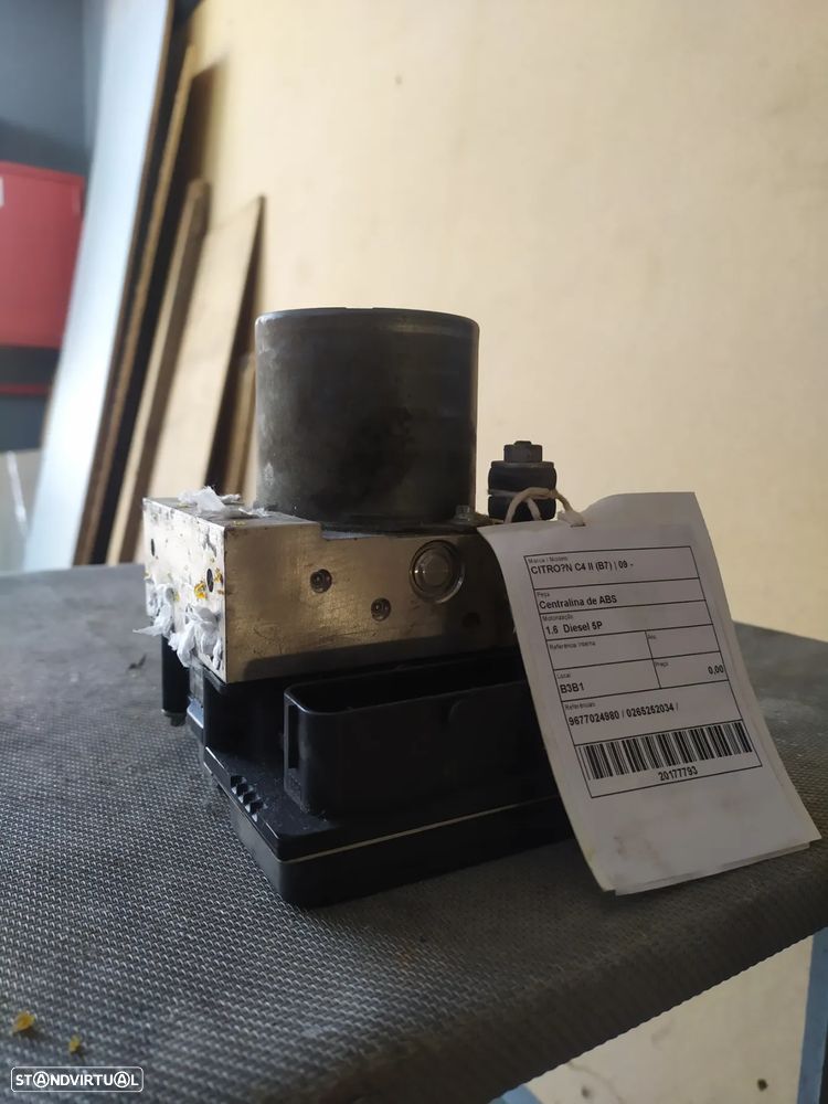 CENTRALINA DE ABS CITROEN C4 II / 9677024980 / 0265252034 - 1