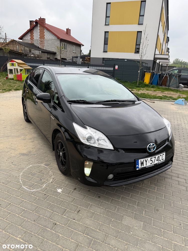 Toyota Prius - 4