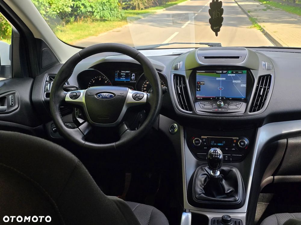 Ford Kuga 2.0 TDCi 2x4 Titanium - 27