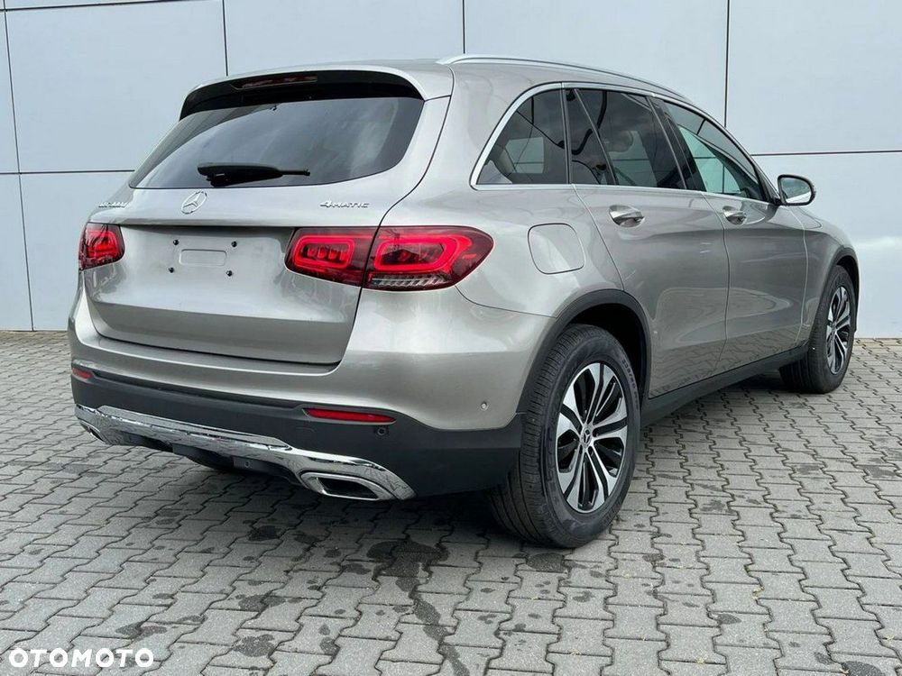 Mercedes-Benz GLC 300 d 4-Matic - 13