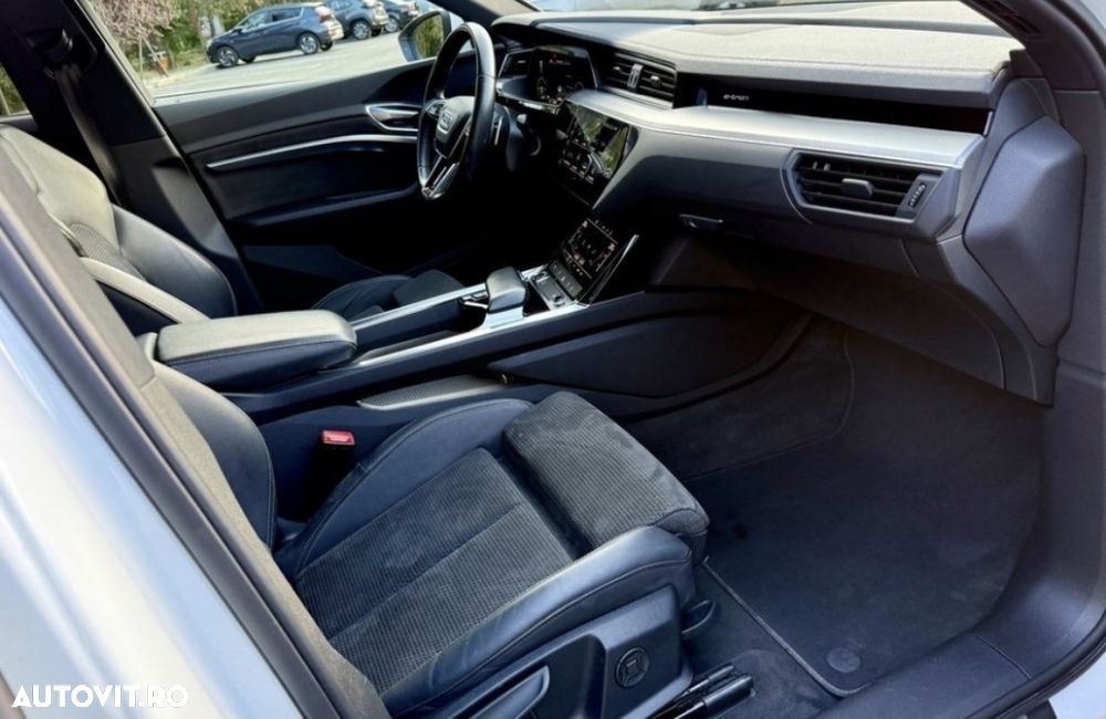 Audi e-tron 50 quattro S line - 9