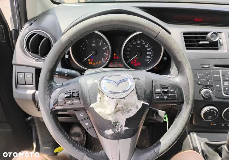 Mazda 5 - 11