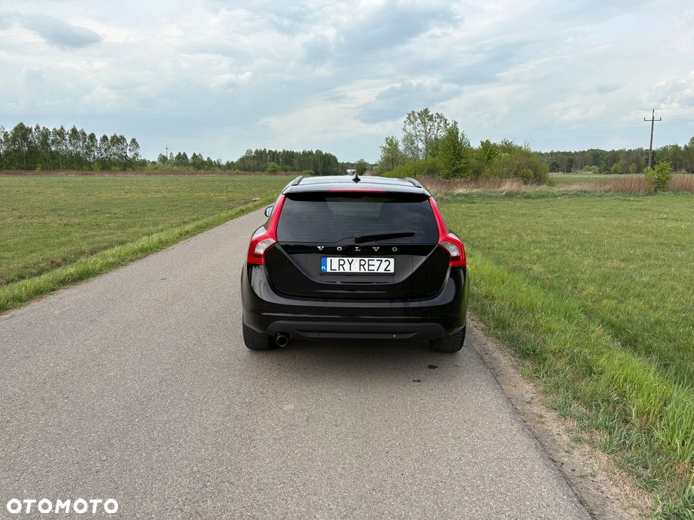 Volvo V60 D3 Geartronic Momentum - 6