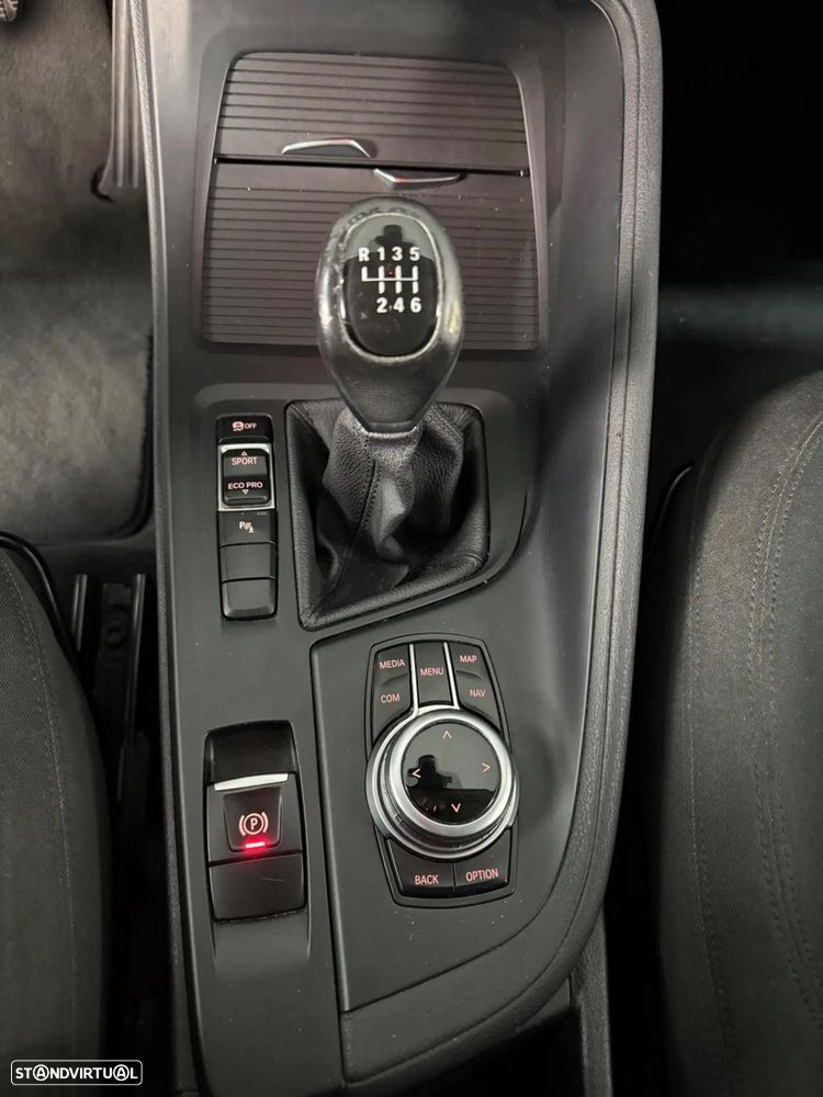 BMW X1 18 d sDrive - 8