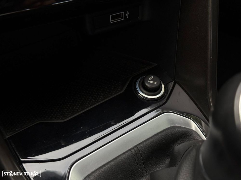 VW T-Roc 1.6 TDI Style - 43