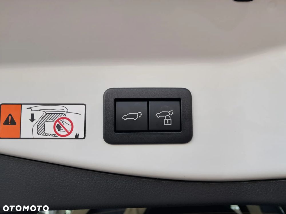 Toyota C-HR 2.0 PHEV Dynamic Force Executive - 10