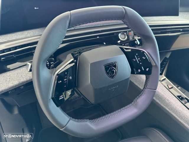 Peugeot 3008 1.2 Hybrid Allure e-DCS6 - 24