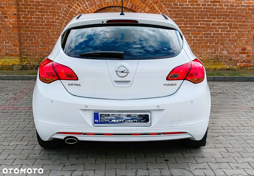 Opel Astra 1.4 Turbo Sport - 25