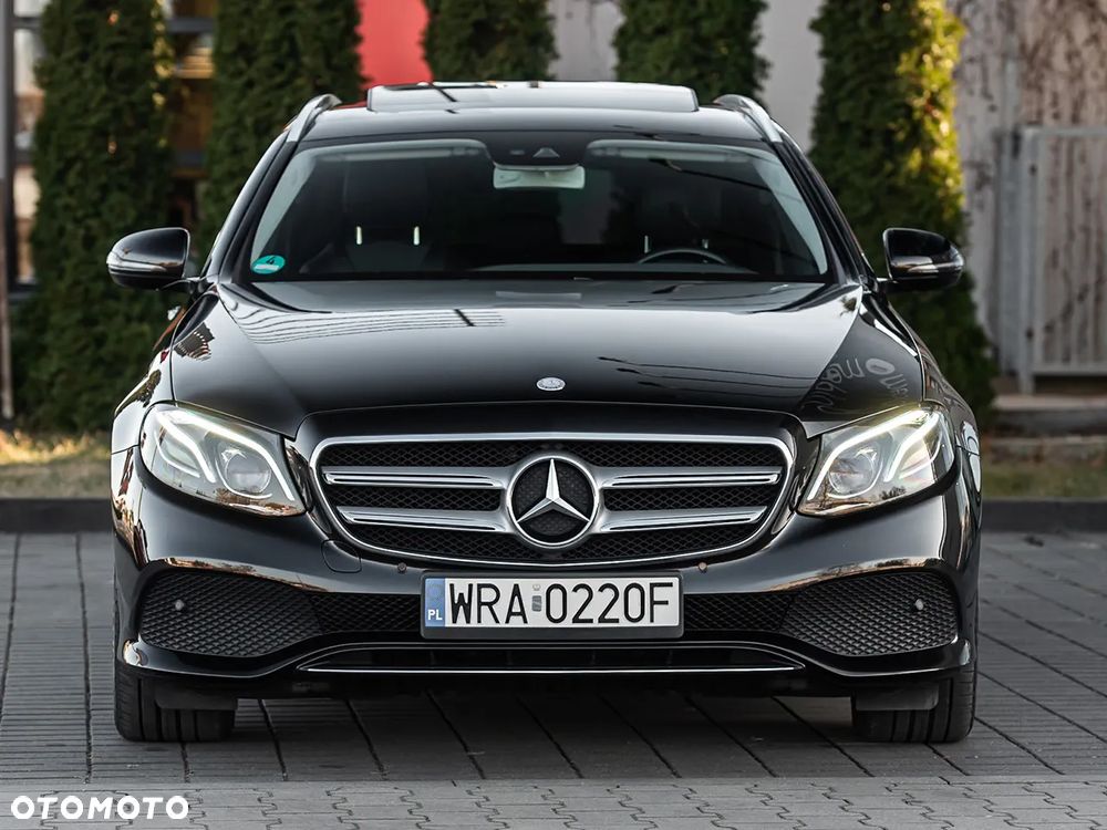 Mercedes-Benz Klasa E 220 d Business Edition 9G-TRONIC - 4