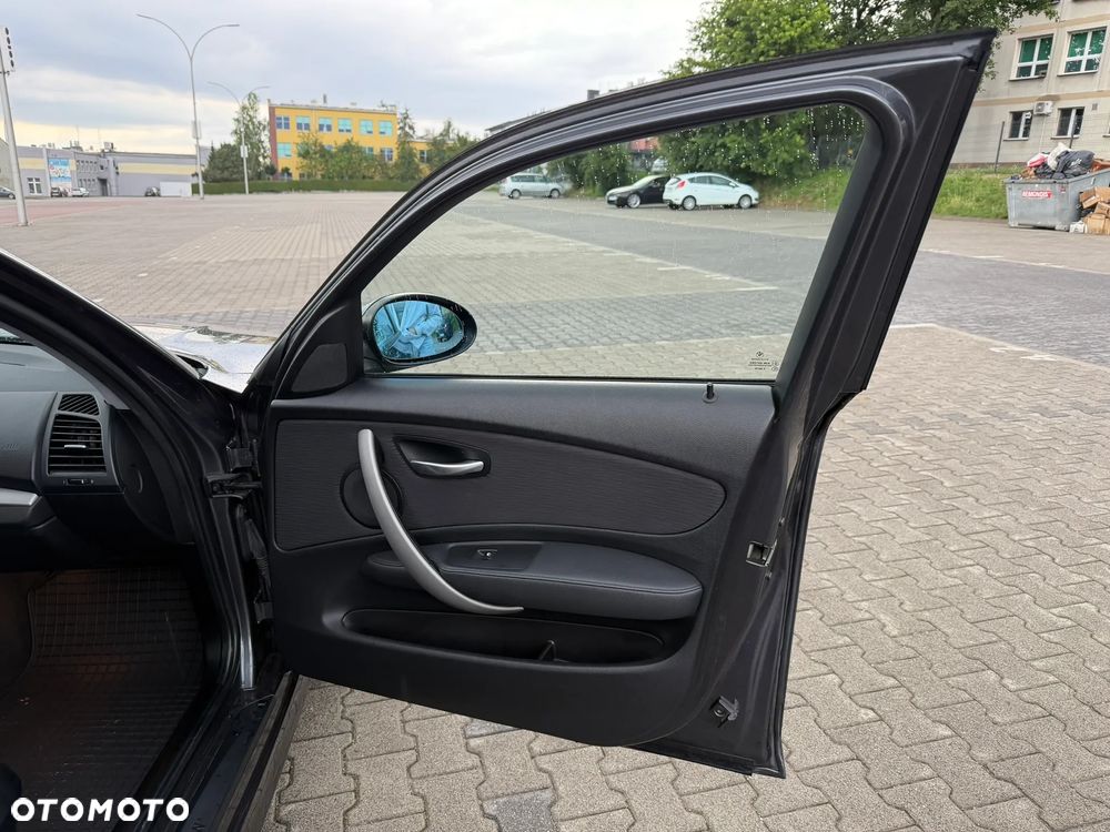 BMW Seria 1 - 17