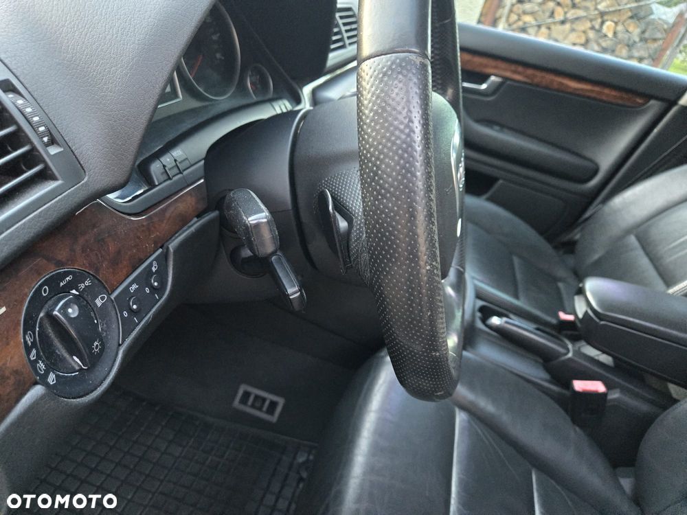 Audi A4 Limousine - 15
