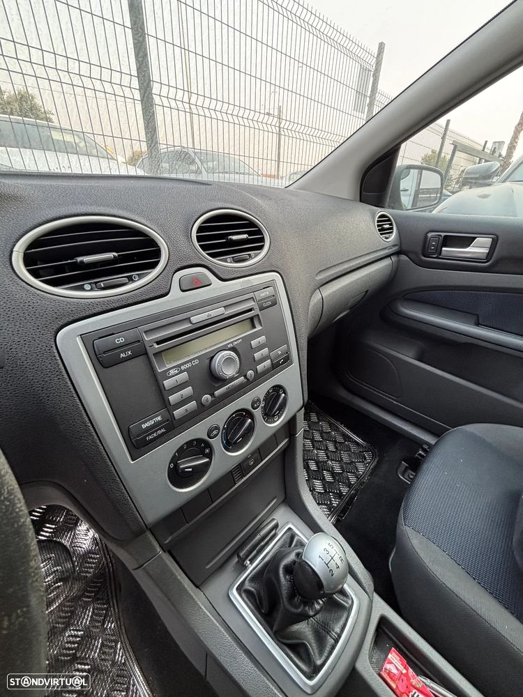 Ford Focus - 14